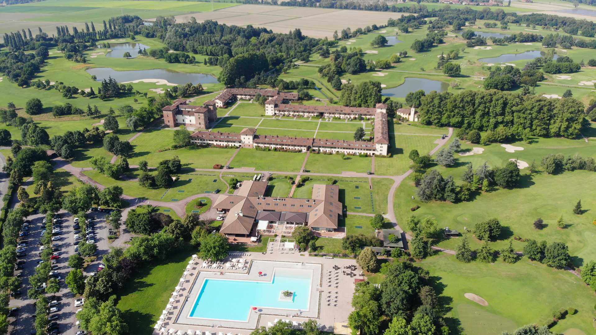 Il Golf Club Tolcinasco visto dall'alto